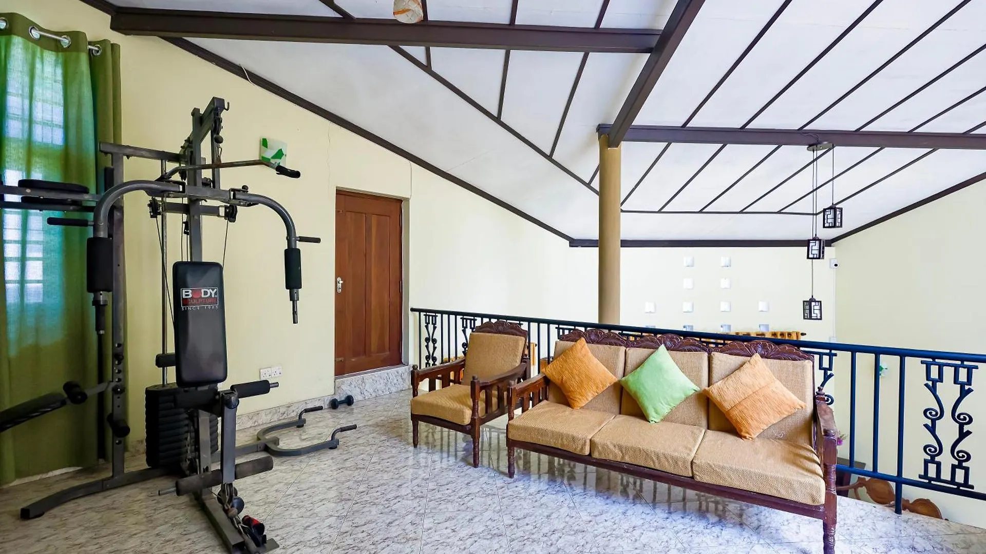 Limeshine Residence - Airport Transit Residence Katunayake