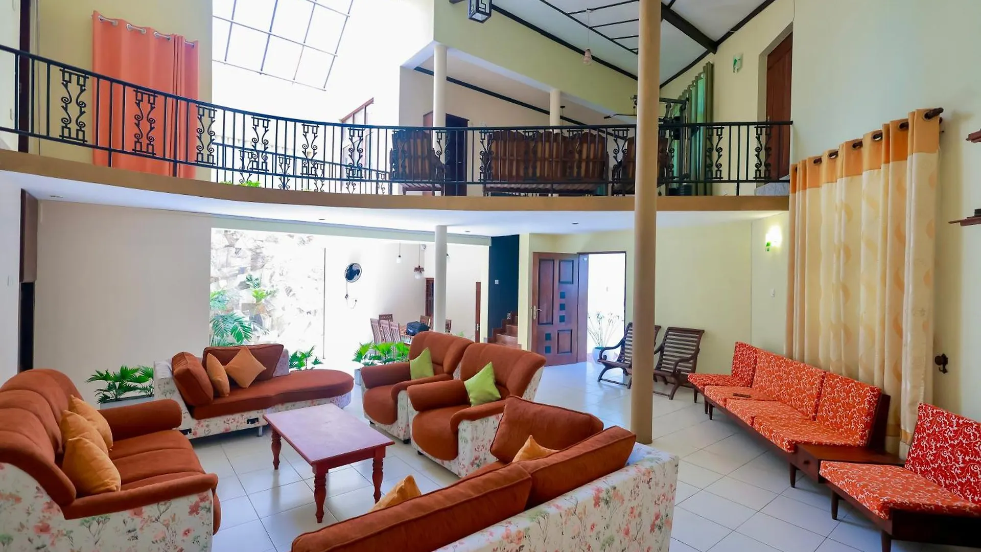 Limeshine Residence - Airport Transit Residence Katunayake Sri Lanka
