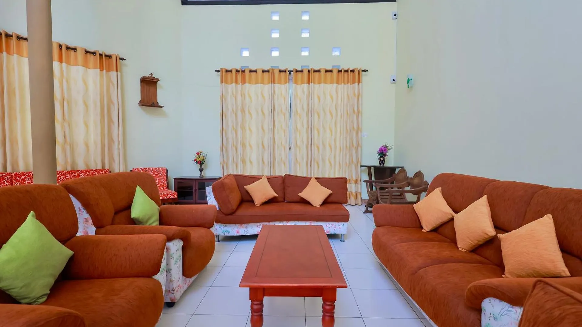 Limeshine Residence - Airport Transit Residence Katunayake