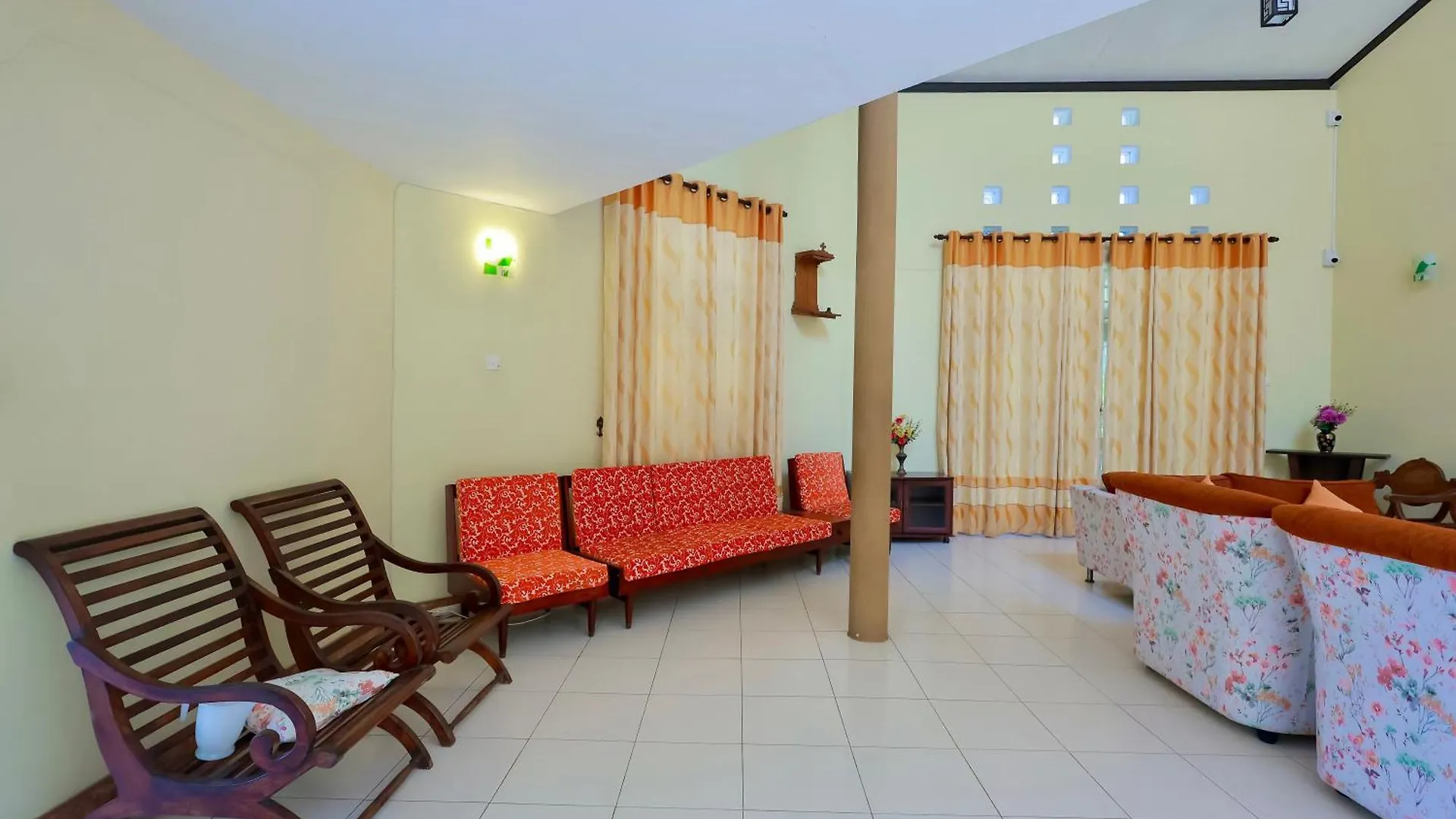 Limeshine Residence - Airport Transit Residence Katunayake Guest house