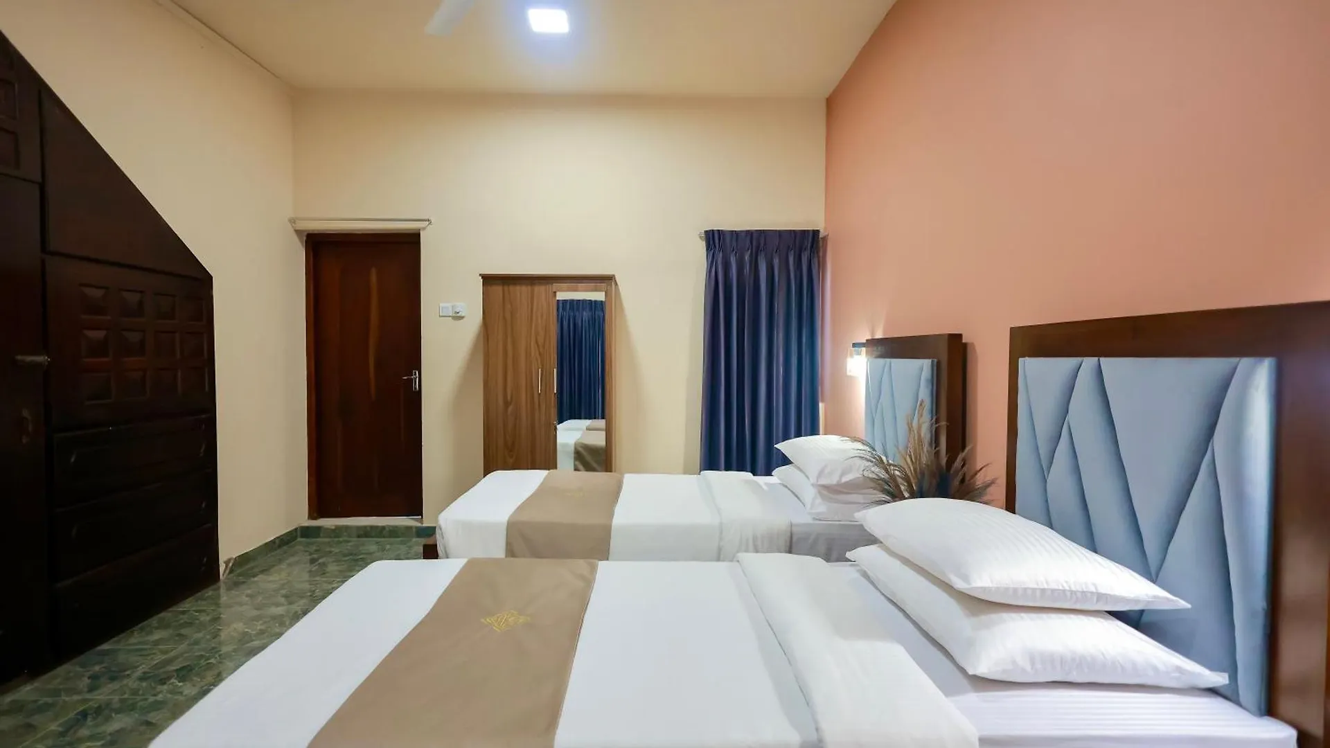 Guest house Limeshine Residence - Airport Transit Residence Katunayake