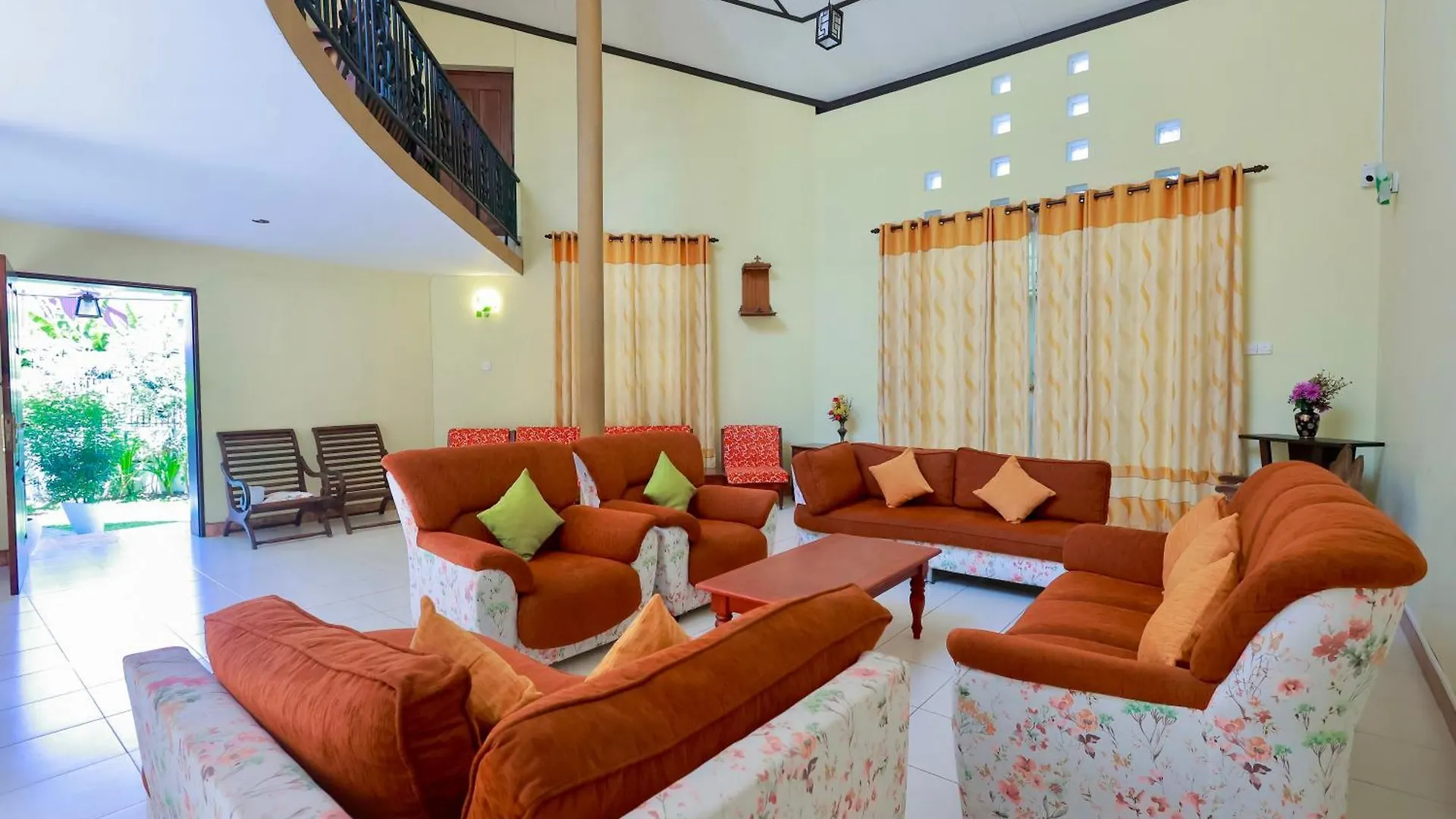 Limeshine Residence - Airport Transit Residence Katunayake 3*,  Sri Lanka