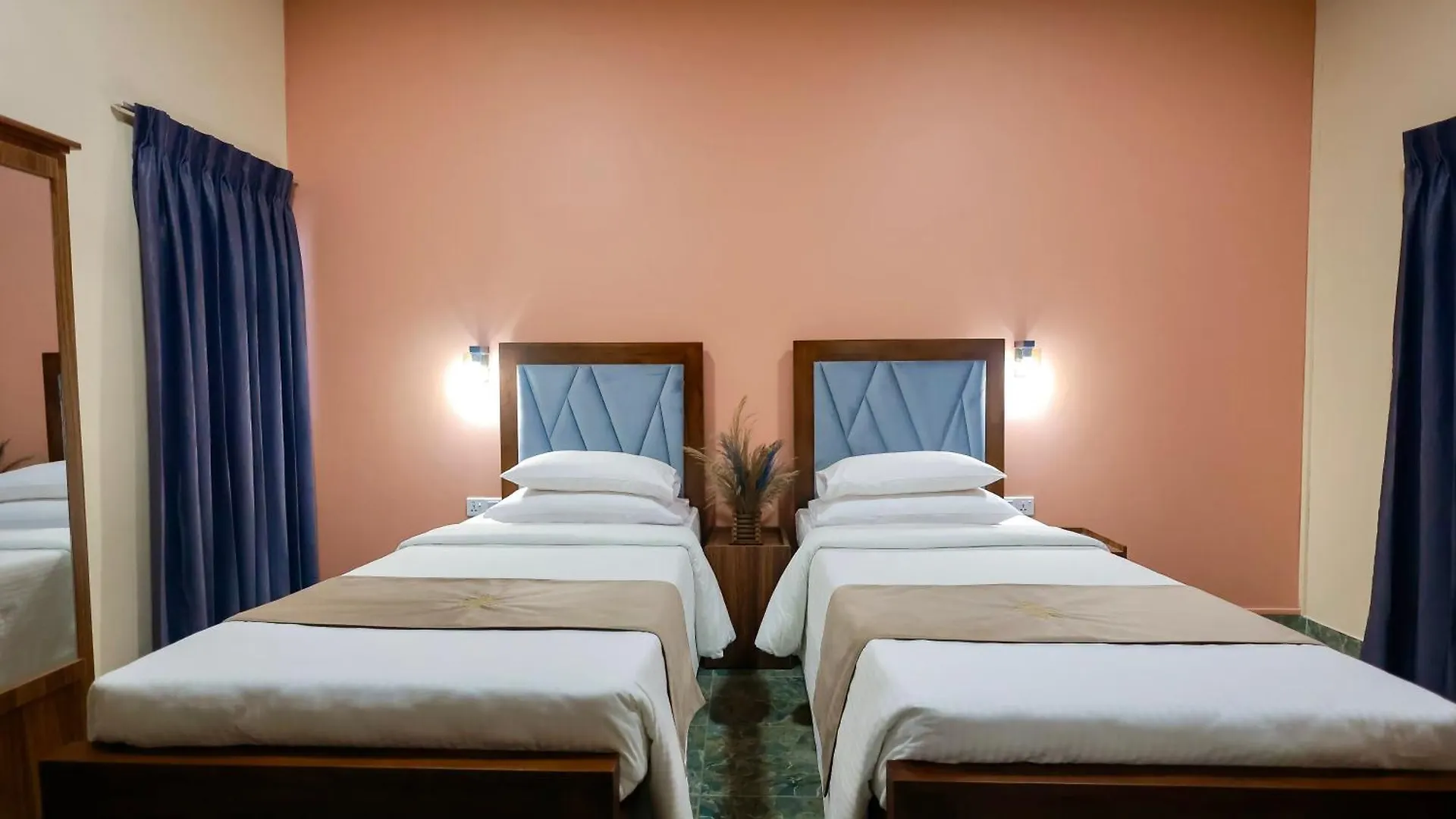 Limeshine Residence - Airport Transit Residence Katunayake Guest house