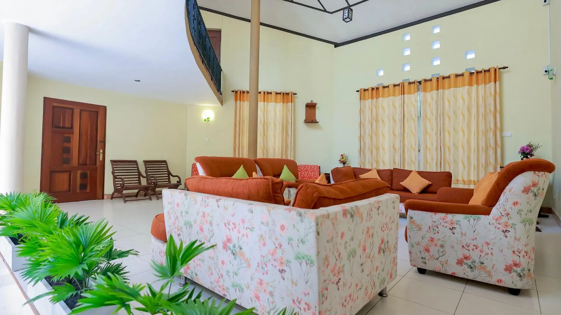 Limeshine Residence - Airport Transit Residence Katunayake
