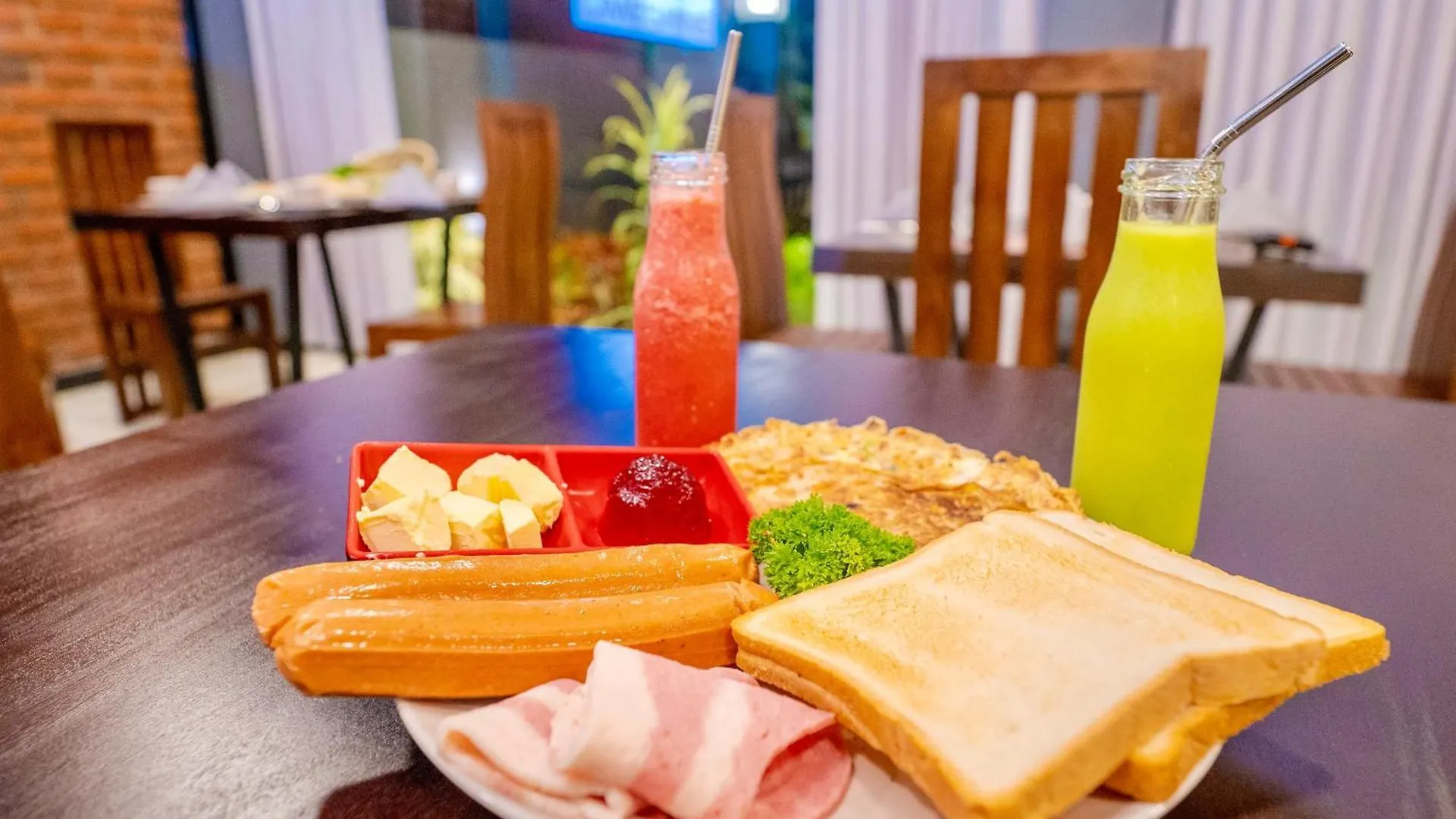 Limeshine Residence - Airport Transit Residence Katunayaka 3*,